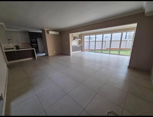 4 BEDROOM PROPERTY TO RENT IN MORELETAPARK